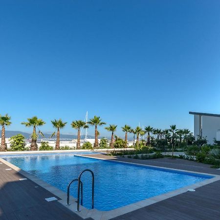 Luxury Modern Apartment With Exceptional Views! Hosted By Sweetstay Gibraltar Exterior foto