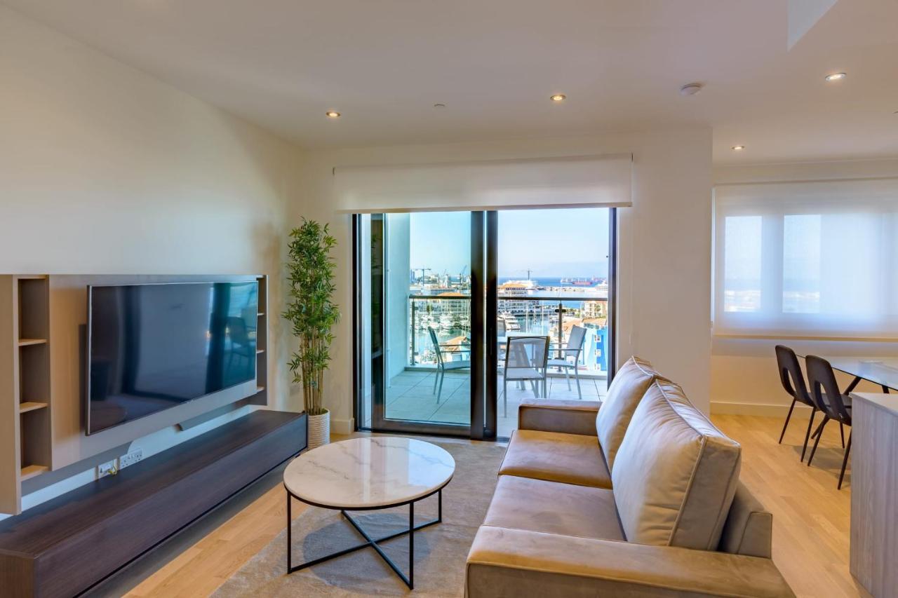 Luxury Modern Apartment With Exceptional Views! Hosted By Sweetstay Gibraltar Exterior foto